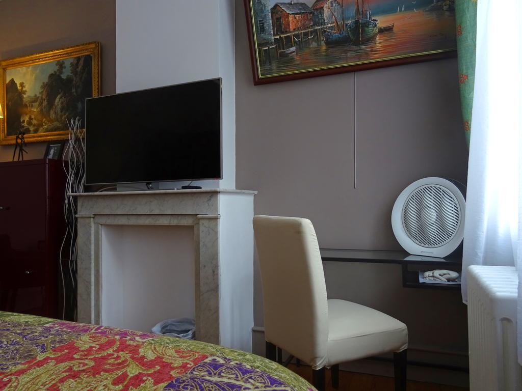Chambres Et Table D'Hotes La Belle Lensoise Exteriör bild